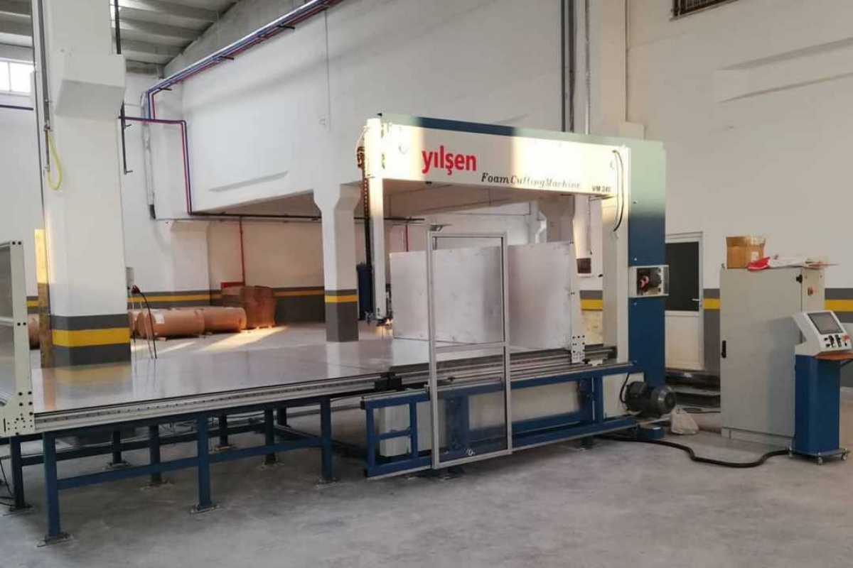 otomatik-dikey-kesim-makinesi